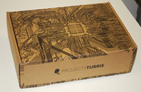 Turris router - final version, box